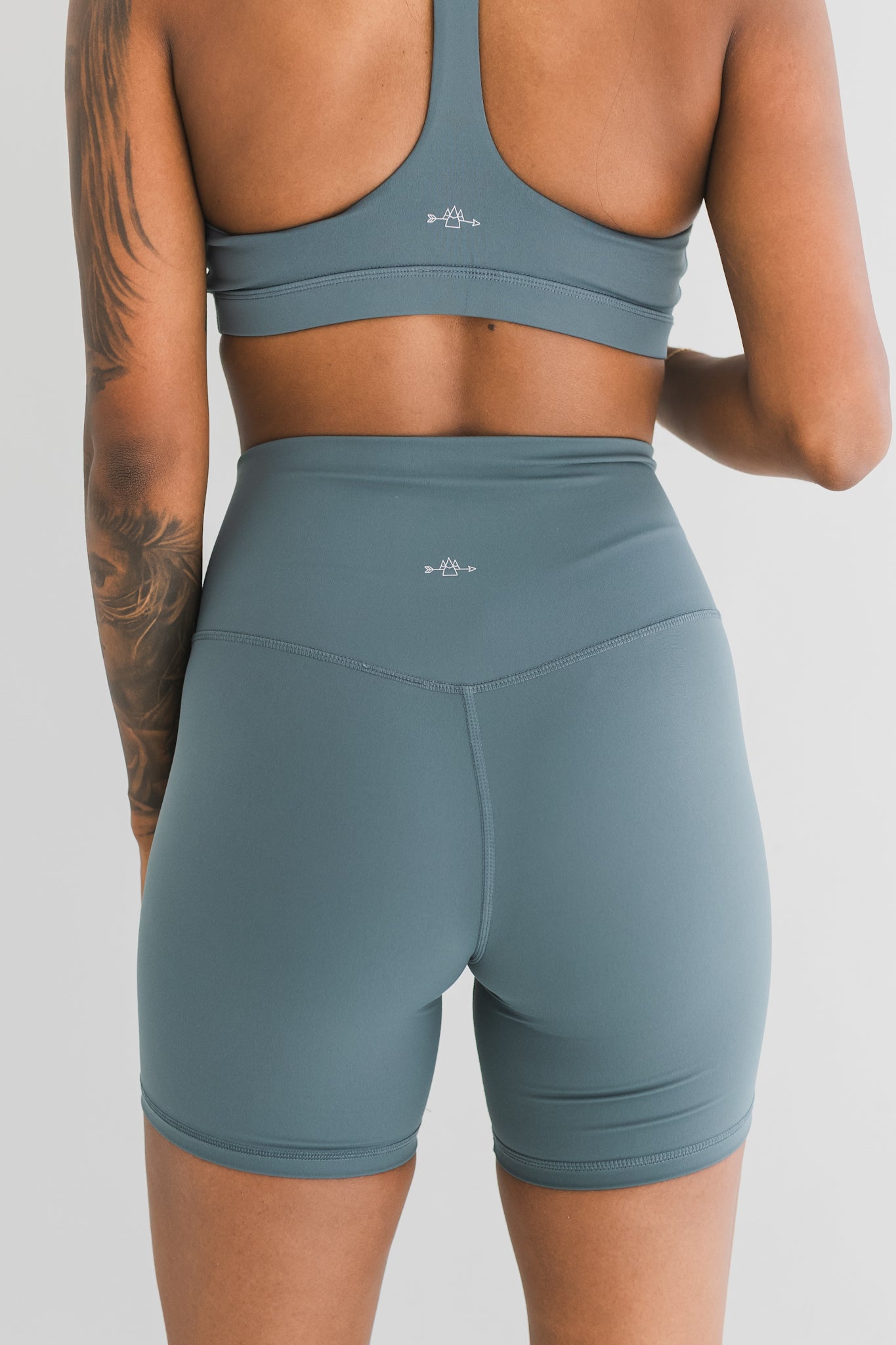 Barely There Shorts 2.0 (6")